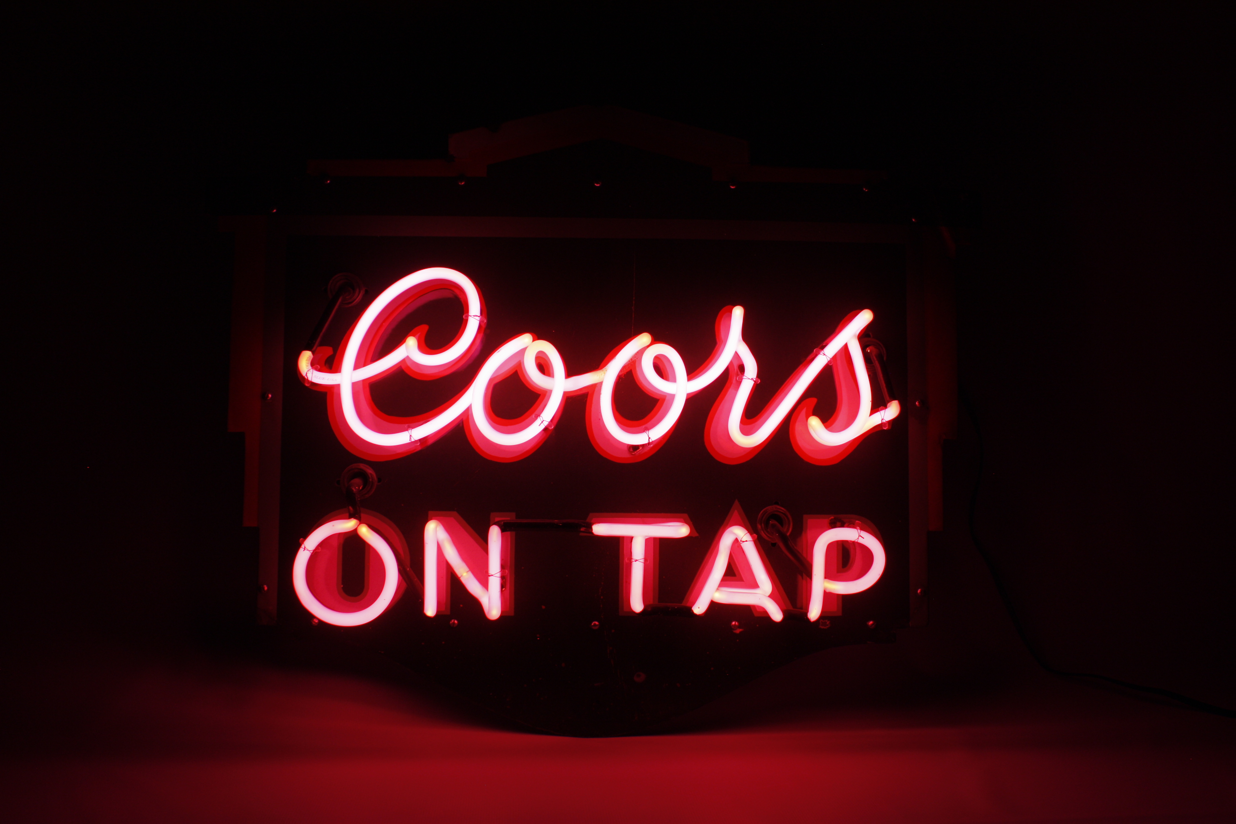 Coors banquet deals light up sign